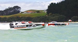  'NZ Blokes' and 'Red Steel' raced side by side throughout the race.